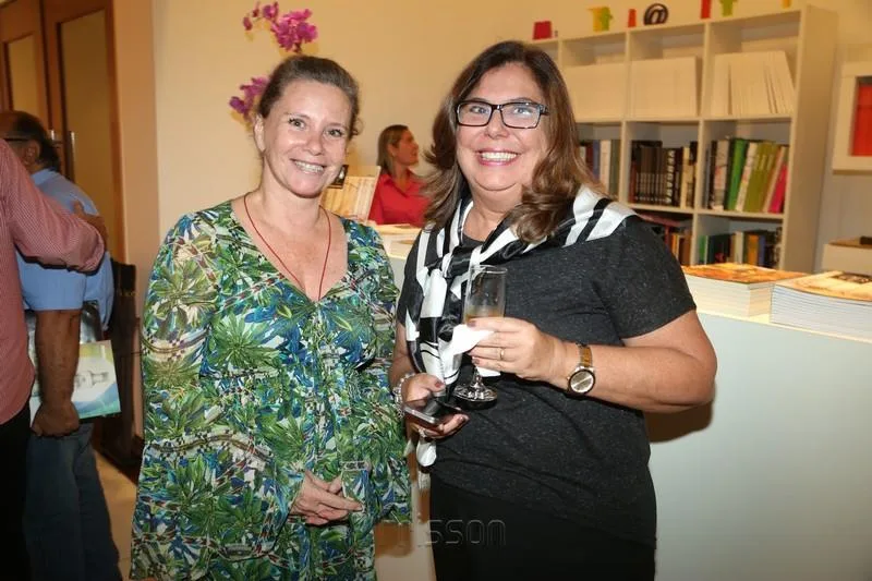 Bia Perlingeiro e Nila Alves