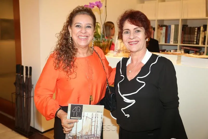 Brícia Teixeira e Lilia Quinderé