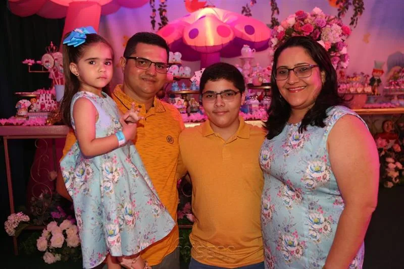 Ana Lys, thiago, Luis Miguel e Geisa Feitosa