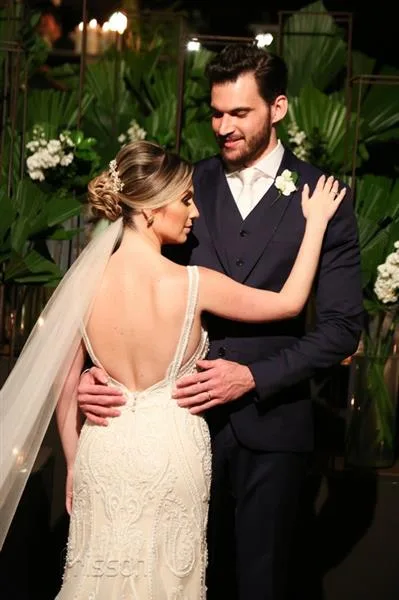 Amanda e Bruno Perdigão