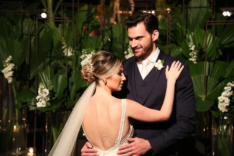 Amanda e Bruno Perdigão