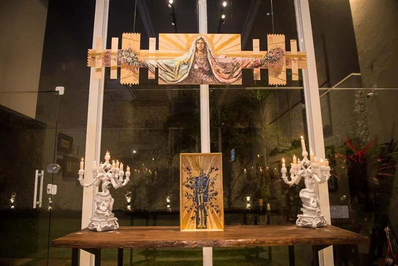 Exposição Menento Mori de Isaac Furtado