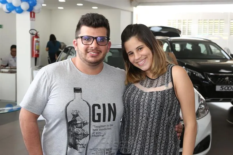 Edson Ximenes e Vitória Soares