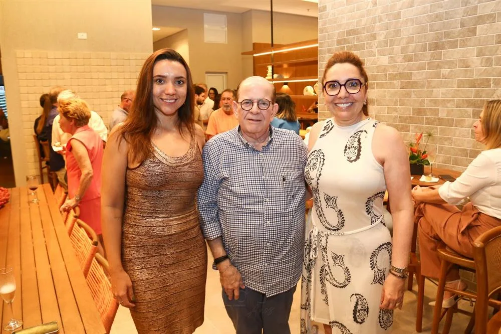 Bruna, Otávio e Cristina Bezerra