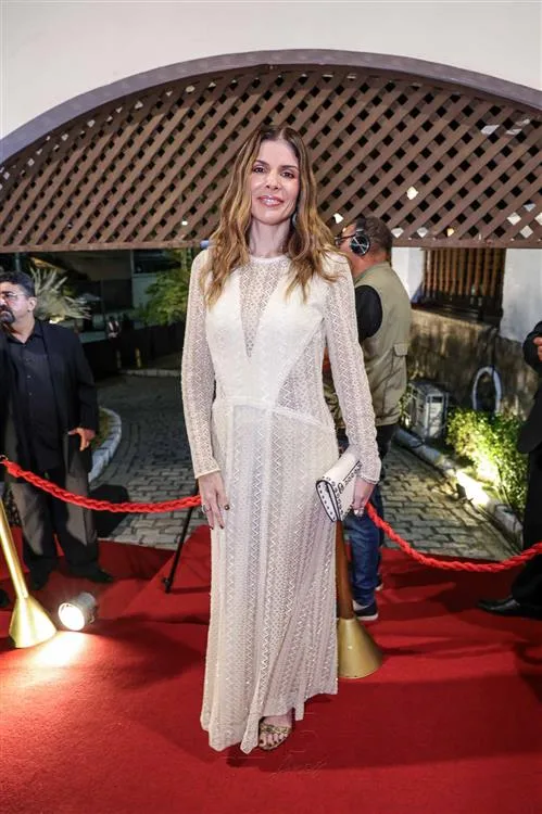 Carol Bezerra
