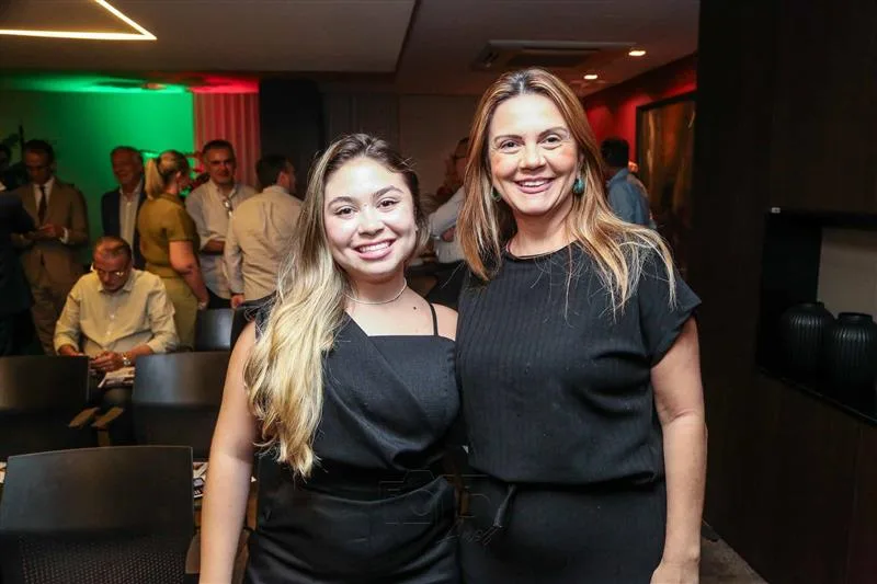 Gabrielle Nobre e Marcia Montenegro
