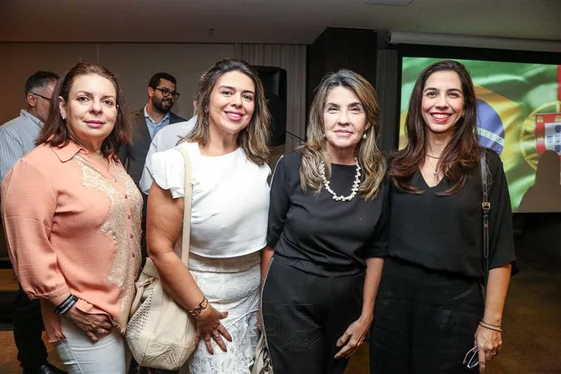 Helayne Gomes, Lidiane Gomes, Berenice Lins e Bianca Alves