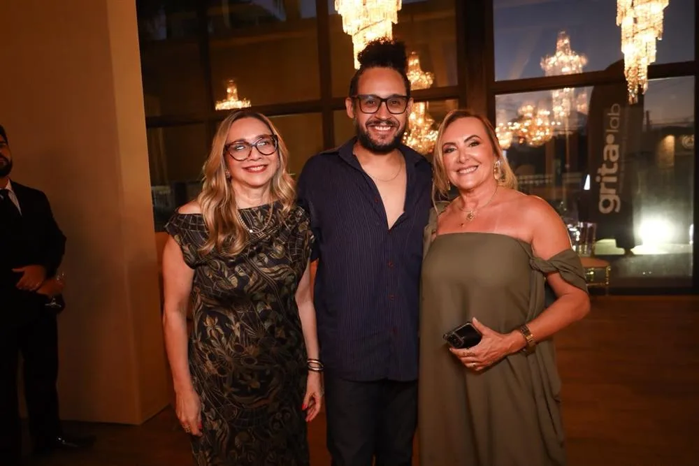 Patricia Moreira, Felipe Vasconcelos e Mônica Guimarães