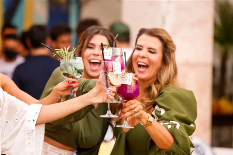Júlia e Alexandra Pinto