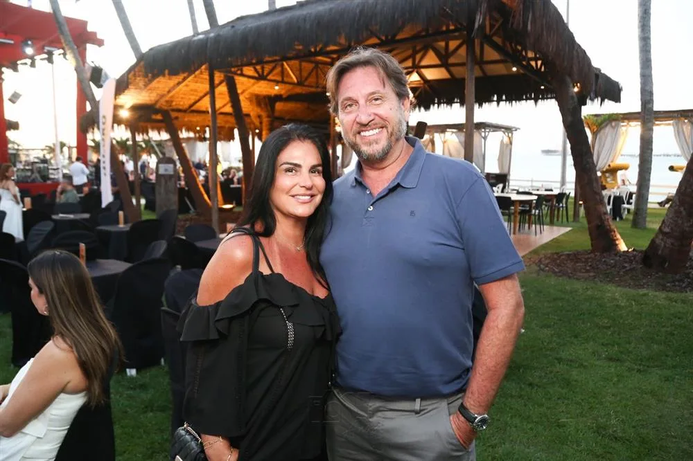 Ana Paula e Philipe Brookes