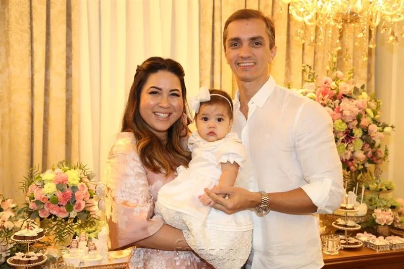 Carol Yamazaki, Maria Valentina e Marcelo Marfrutas