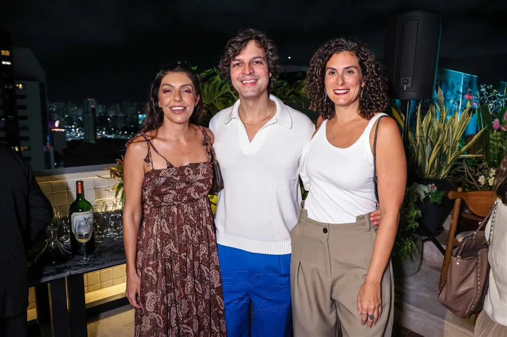Bianca Cipola e Valter Costa Lima e Clarissa Jereissati