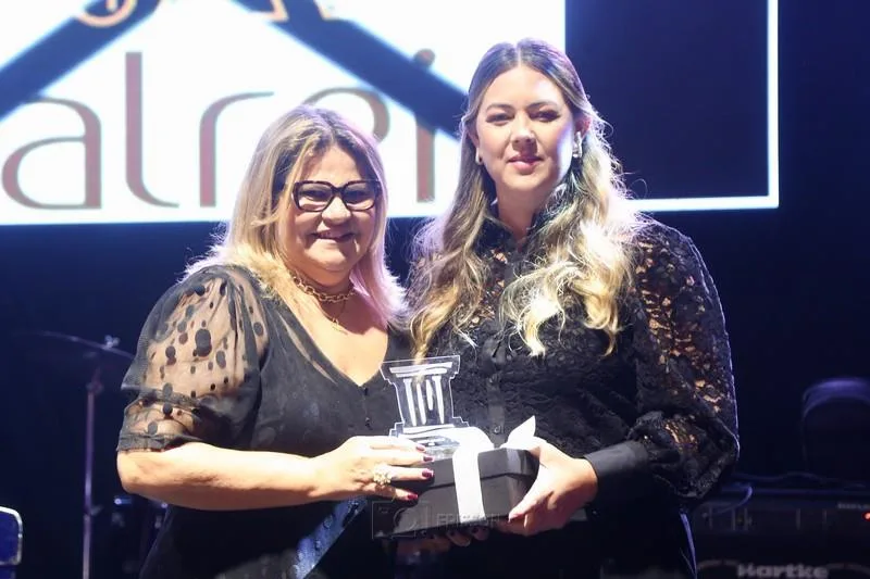 Ana Pinheiro e Regieli Lamberti