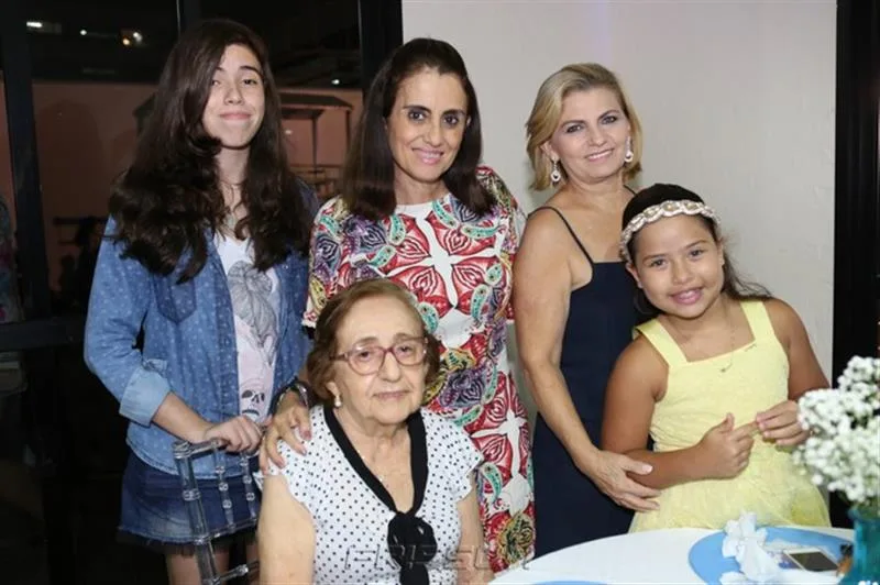 Barbara Freitas, Nilse Bonfim, Teodora Macedo, Elizete Silva e Nicole Rossine