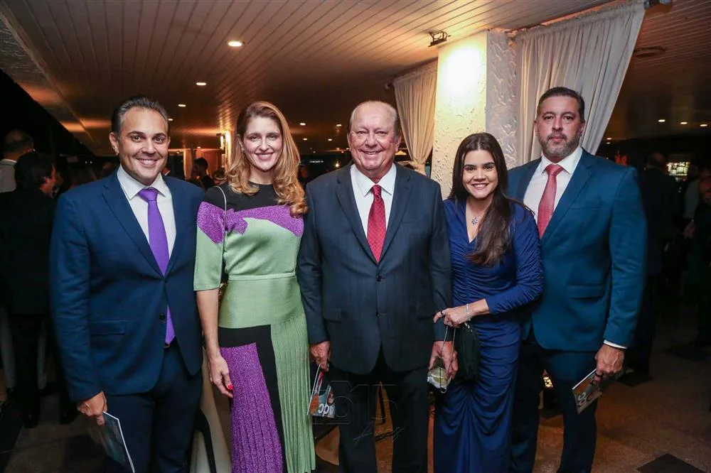 Bruno, Rebeca Bastos, Rafael, Priscila e Tiago Leal