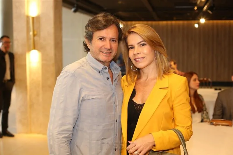 Aderaldo e Maira Silva