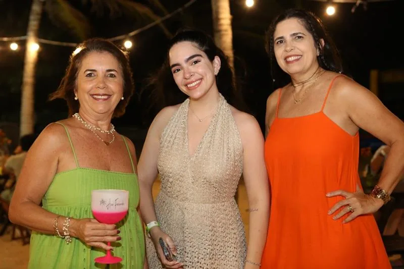 Ana Fernanda Marinho, Ana Cristina e Isabella Catrib