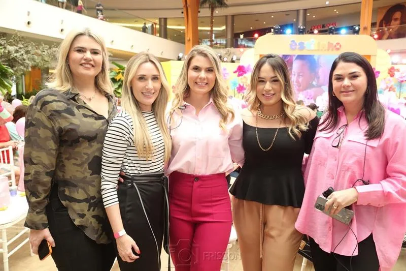 Ana Cristina Meira, Monique Salles, Lili, Larissa Meira e Carol Rodrigues