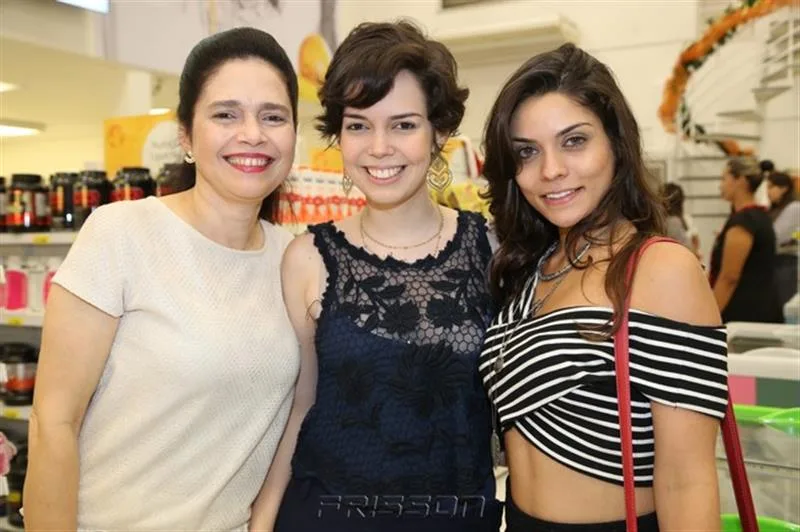 Evelucia, Beatrice Melo e Caroline Correia