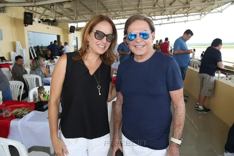 Aline Mendonça e Lázaro Medeiros