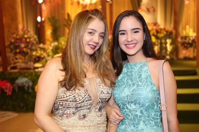 Ana Lodhia e Milla Almeida
