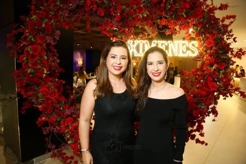 Camila e Carol Ximenes