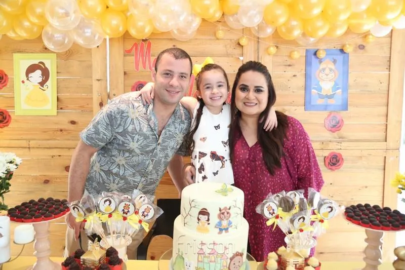 Alae Benazzu, Mariam Valentina e Janille Brasileiro