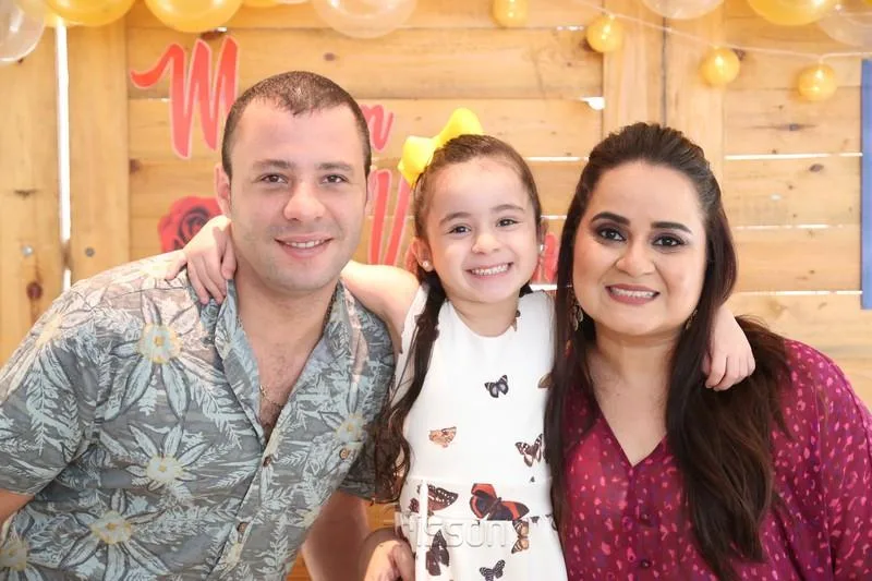 Alae Benazzu, Mariam Valentina e Janille Brasileiro