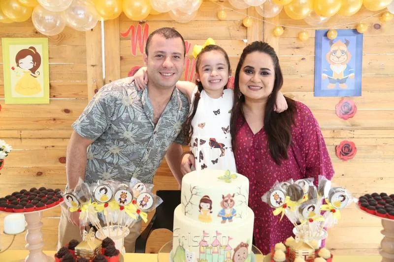 Alae Benazzu, Mariam Valentina e Janille Brasileiro
