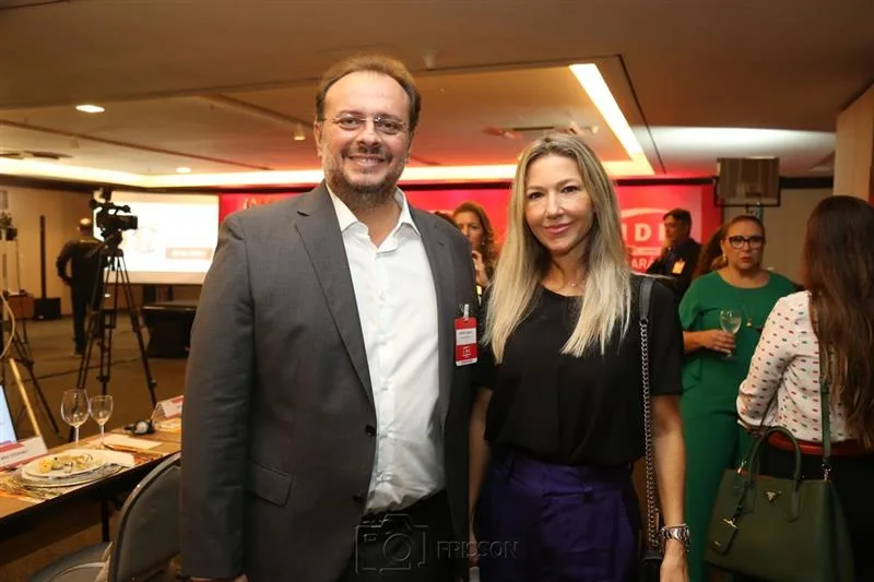 Adriano Nogueira e Carmen Rangel