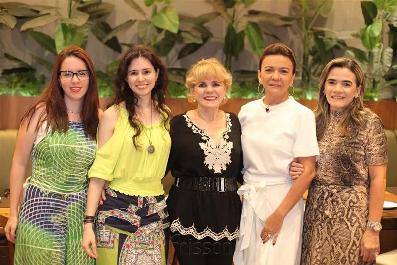 Danielle Monte, Ana Martins, Lucia Carneiro, Guiomar Feitosa e Celma Viana