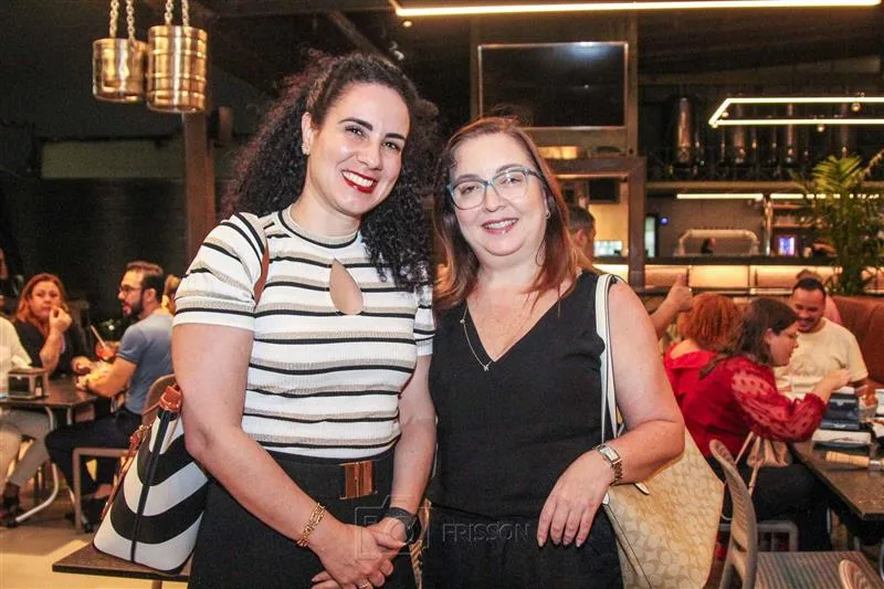 Ana Raquel Cavalcante e Cristiane Ribeiro