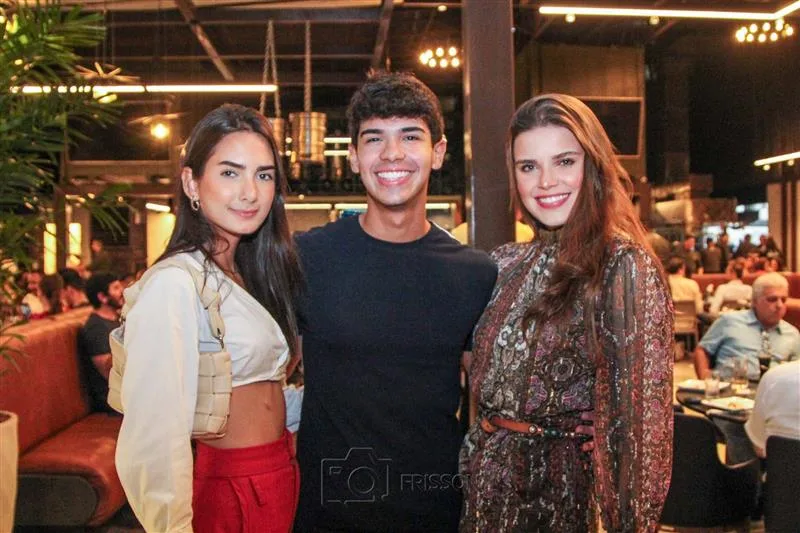 Ester Biana, Iann Lira e Ana Liz Turatti