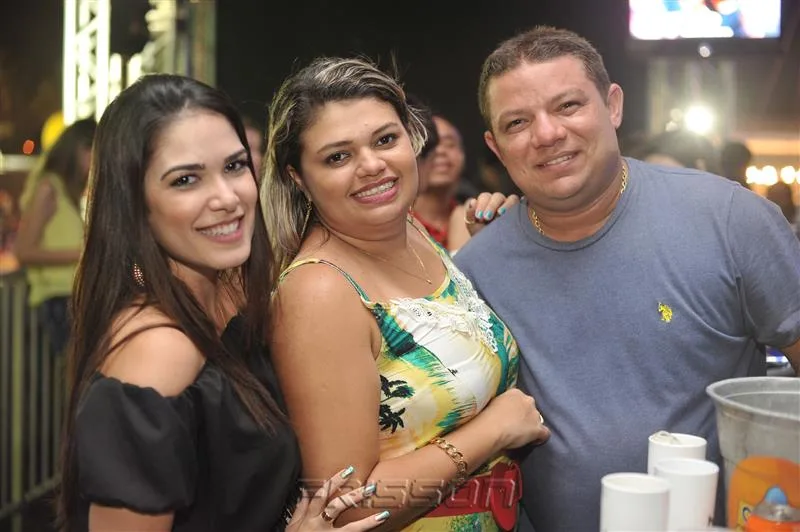 Beatriz Moreira, Vanessa Mesquita e Deyson Freitas