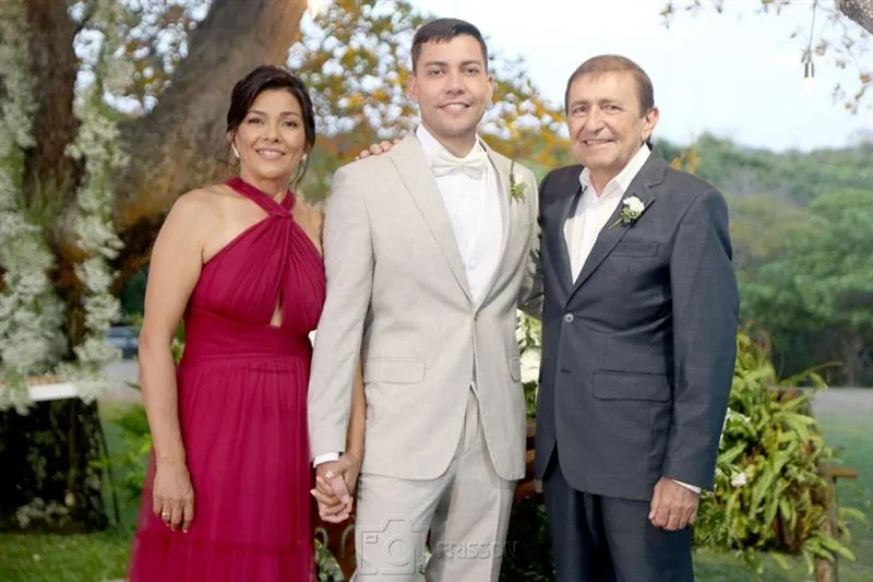 Cláudia Fernandes, Douglas Brilhante e Clauber Brilhante