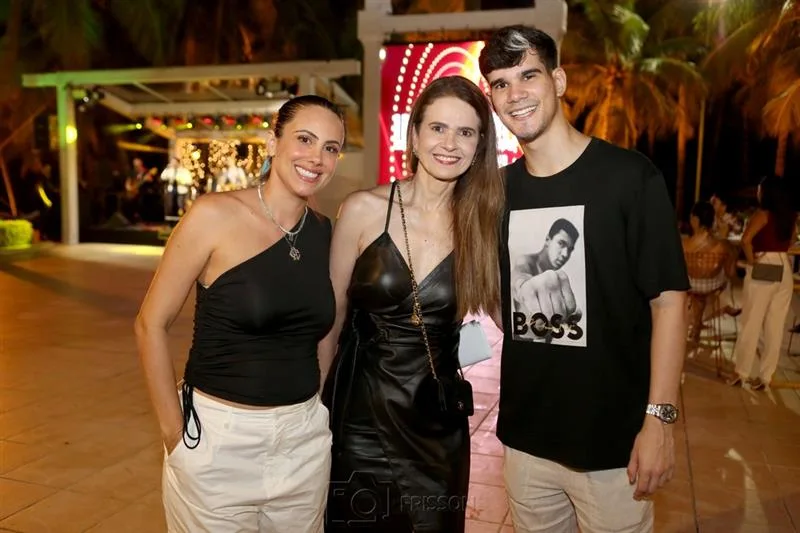 Camila Estrela, Elise e João Victor Gradvohl