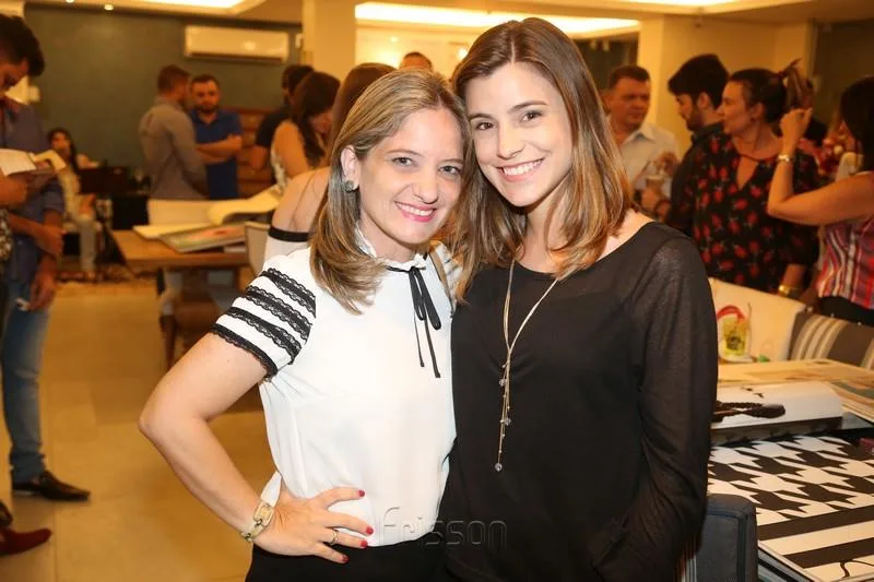 Ivelise Benevides e Paula Campos
