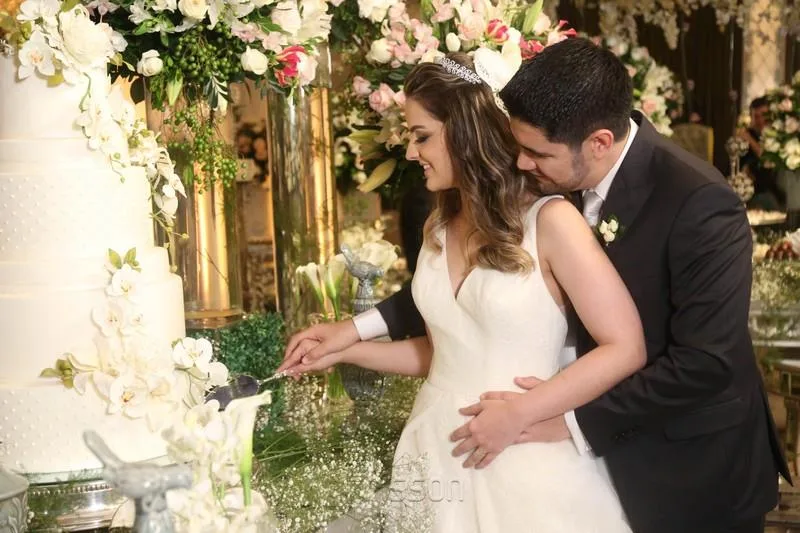 Amanda Linhares e Bruno Bezerra de Menezes