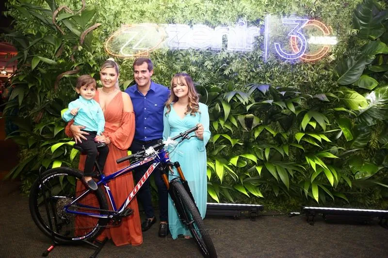 30 Anos Zenir