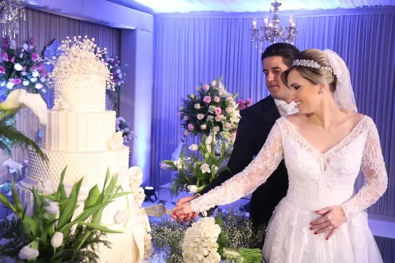 Caio Andrade e Elizabete Marques