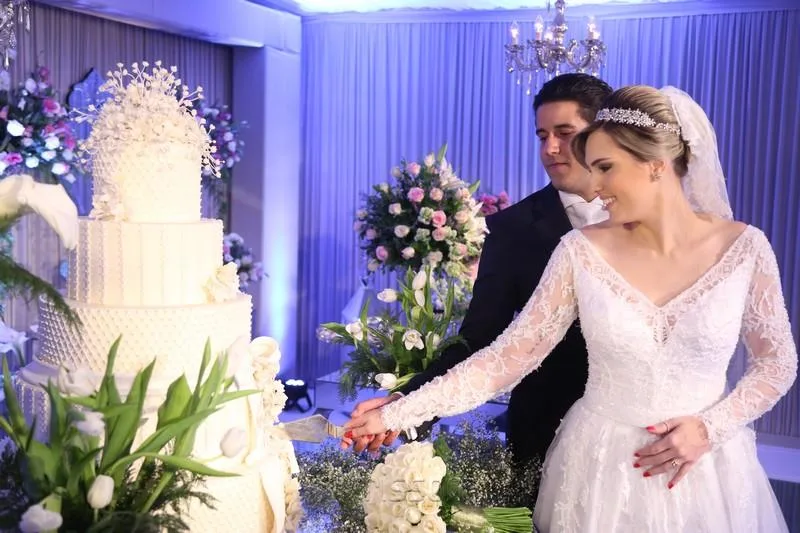 Caio Andrade e Elizabete Marques
