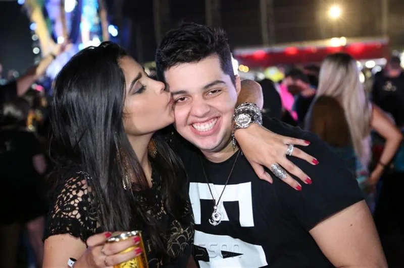 Bia Mendonça e Rodrigo HMC