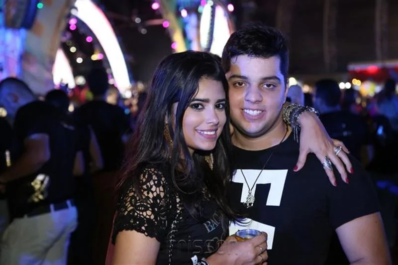 Bia Mendonça e Rodrigo HMC