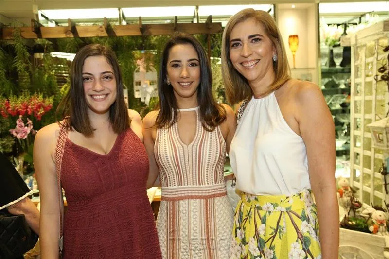 Amanda Viana, Alana Bulamarqui e Hermínia Freitas