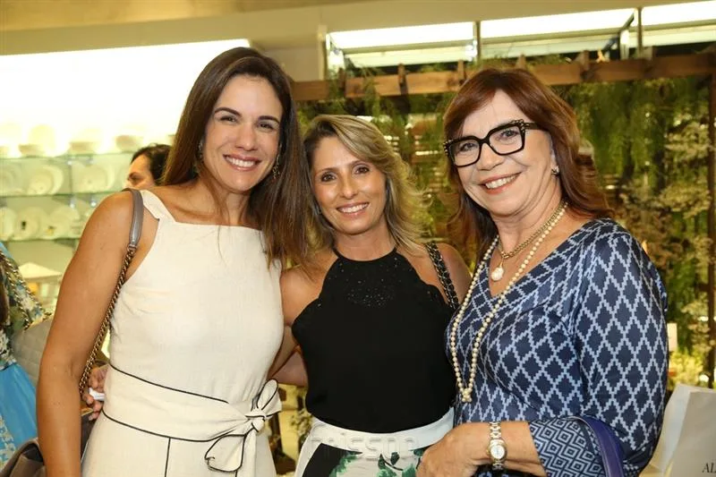 Ana Virgínia Martins, Katiane Valença e Lucia Wolff