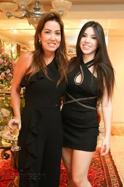 Ana Vládia e Maria Eduarda Sales