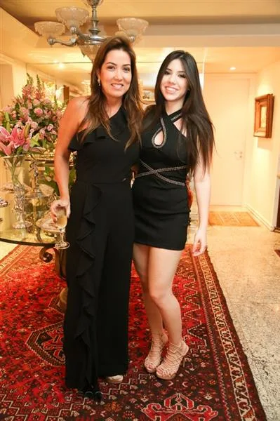 Ana Vládia e Maria Eduarda Sales