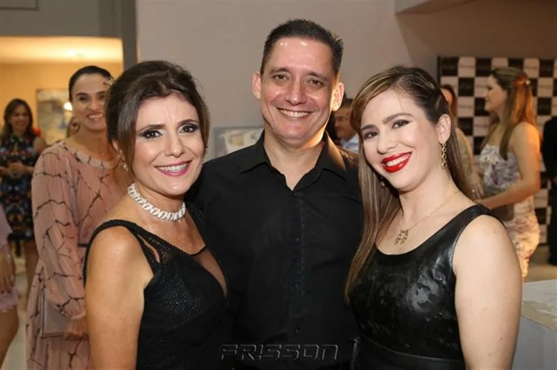 Adelia, Eliseu Albuquerque e Patricia Melo