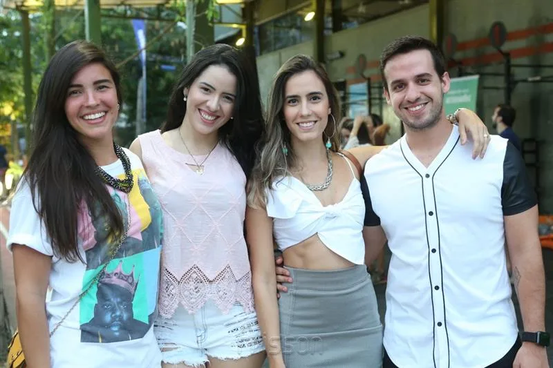 Amanda Gaudino, Mariana Bitencur, Vanessa e Walter Magalhaes