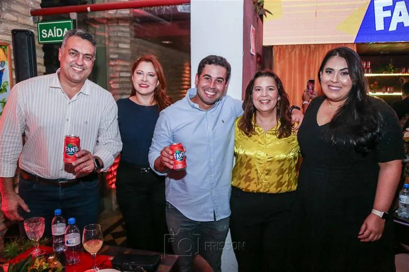 Alexandre Simões, Cinthya Monteiro, Victor Távora, Renata Melo e Kellys Melo